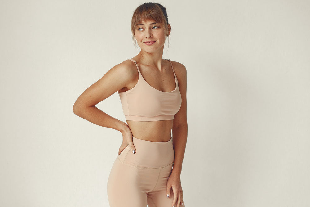 Kas ir shapewear? Ceļvedis par koriģējošo apakšveļu sievietēm