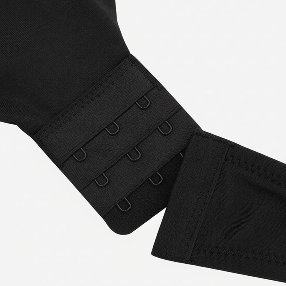 Melns Bezvīļu Bodijs ar Atvērtu Muguru un Dziļu Izgriezumu, savienojuma tuvplāns
