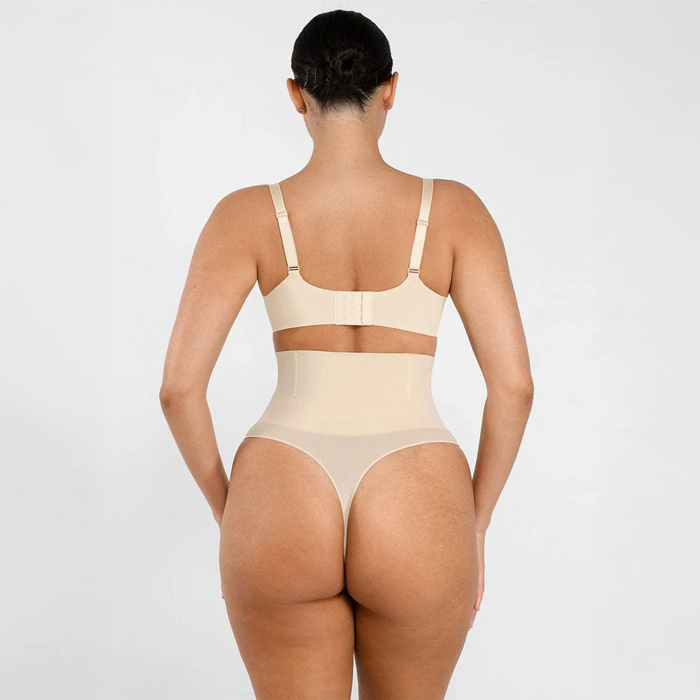 Bezšuvju koriģējošās biksītes ar zemo jostasvietu un vieglu kompresiju – elpojošs pārstrādāts audums.