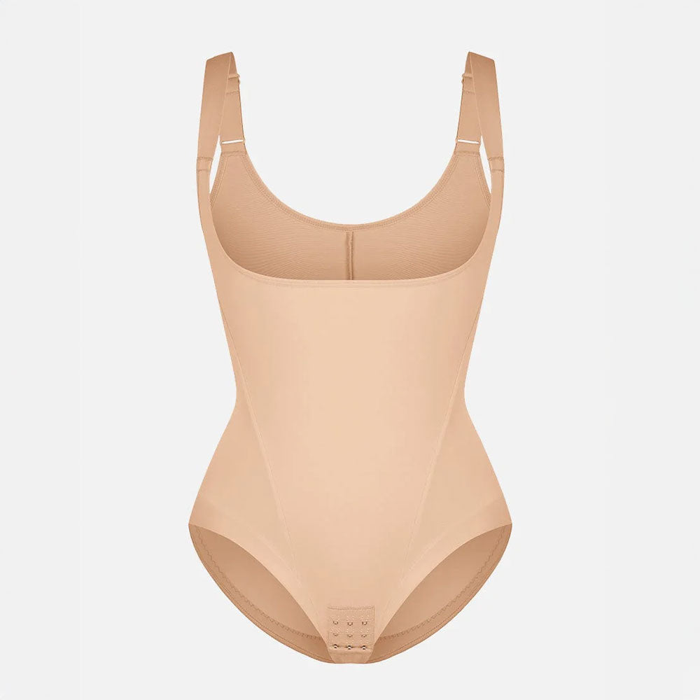 Sieviešu elastīgais bodijs bez krūštura daļas un antibakteriālu kokvilnas ielaidumu – shapewear no neilona un spandeksa. Uz balta fona