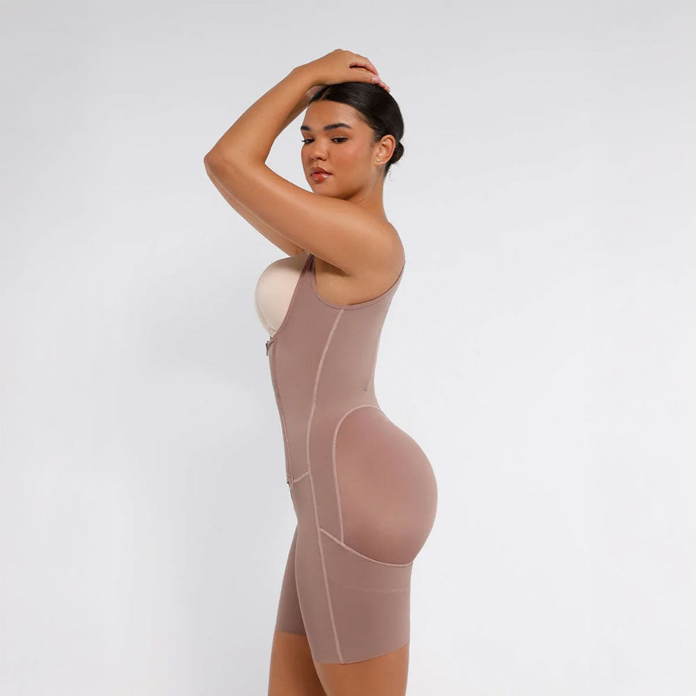īpaši stingrs shapewear ar priekšējo aizdari un regulējamām lencēm – ideāls pēcoperācijas atbalsts.