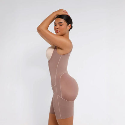 īpaši stingrs shapewear ar priekšējo aizdari un regulējamām lencēm – ideāls pēcoperācijas atbalsts.