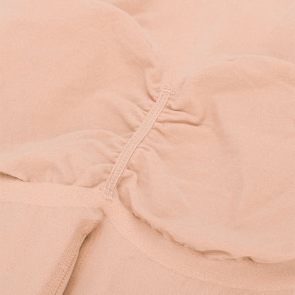 Sieviešu šortu biksītes ar pusaugsto malu un vieglu kompresiju – elpojošs un mīksts audums ikdienas komfortam, materiāla tuvplāns